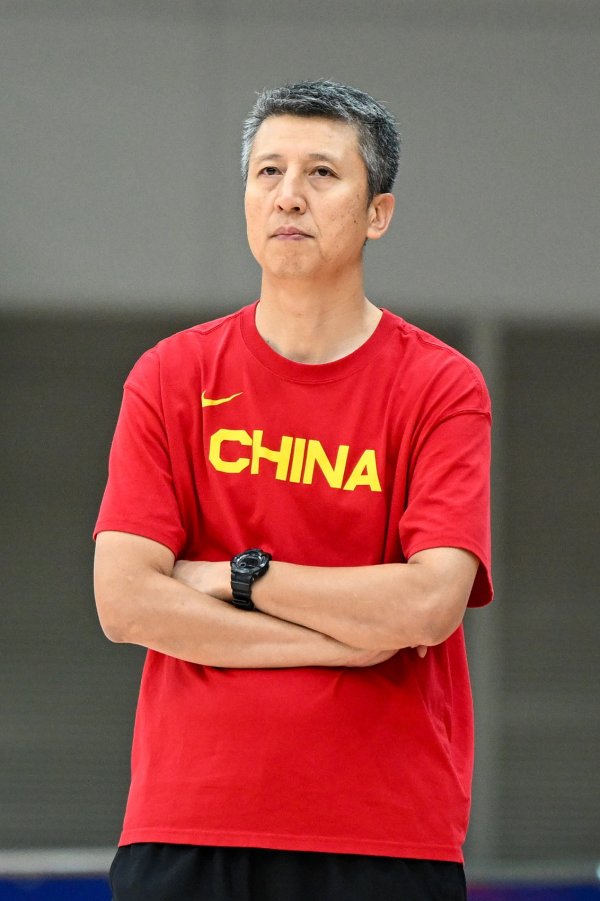 官方：男篮与突尼斯赛前热身  赛因对方签证问题改为VS西甲西