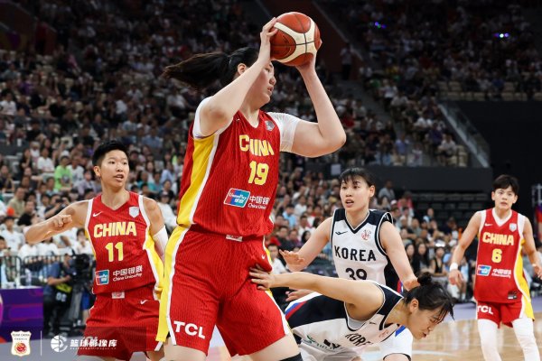 😛小孩欺负大人！张子宇8中8超高效砍18分4板 下半场杆位改