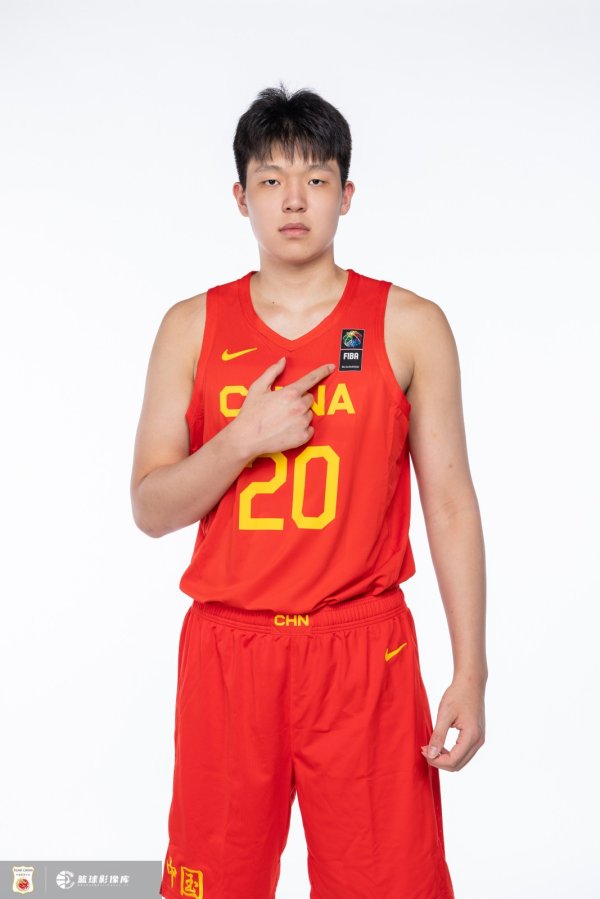 媒体人：如果杨瀚森真的打亚洲杯 有负伤  的风险 其队伍  