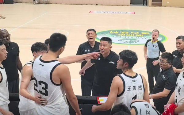 ：徐昕已就言语冲突事件向杜锋道歉 杜锋回应“继续助威  ”