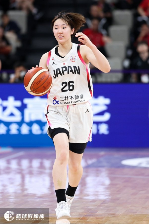 竞技状态  爆炸👀田中心首节三分5中5 爆砍日本女篮全队27