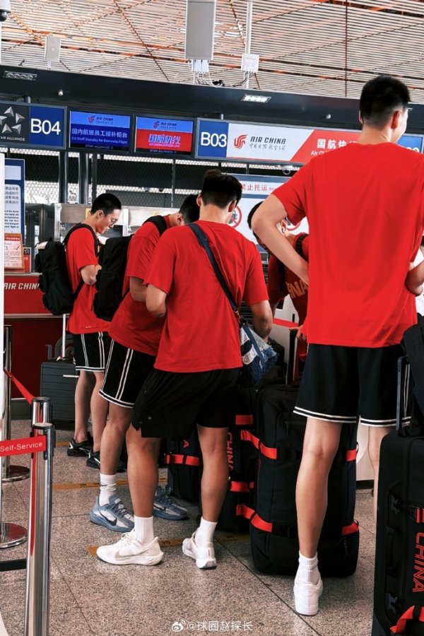 后天和委内瑞拉男篮赛前热身  ！媒体人：中国男篮17名队员今