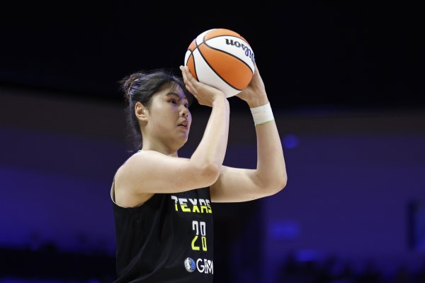 遭遇四连败！李月汝重回杆位得3分6板2助 飞翼连续两场不敌自