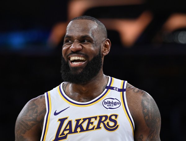 ESPN：湖人明年1月29日客战骑士 届时将是詹姆斯率骑士夺