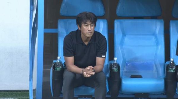 CCTV5直播, 泰山队复仇成都, 韩鹏3后场球员不变 韦世