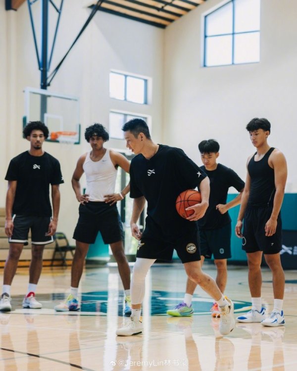 林书豪：举办练习  营为分享我的经验 亚洲篮球赛  文化&a