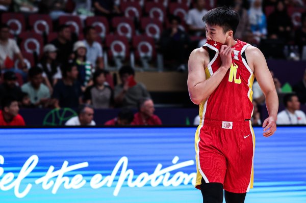 媒体人：NCAA新赛季 王俊杰仍要和队友角逐  去争取更多的