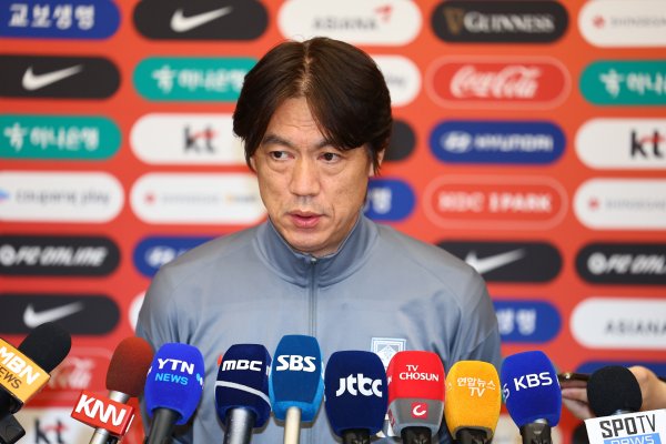 韩媒：洪明甫指导教练员队伍  成员前往欧洲，考察韩国旅欧球员