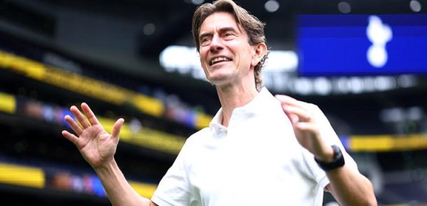 弗兰克：对罗梅罗的续约很高兴，他是英超最好的后场球员之一