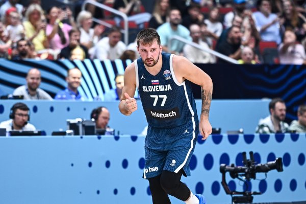 42分仅1助！东契奇NBA生涯仅6场不超过1助 小组赛场均8