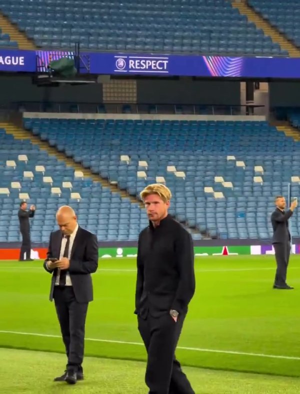 十年之后,你不属于我!德布劳内重返伊蒂哈德😿再见已是对手