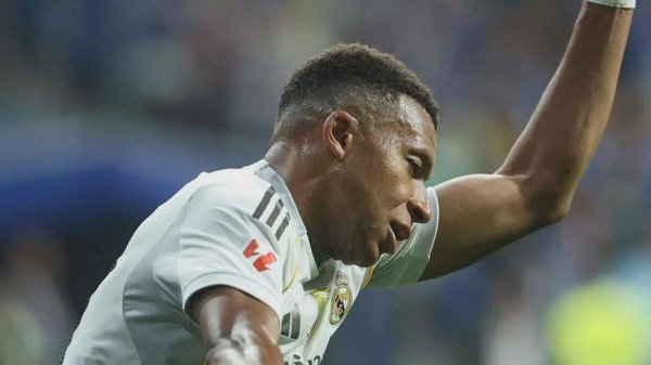 西主持人批姆巴佩专访内容：他明明是人生赢家却好像受尽委屈