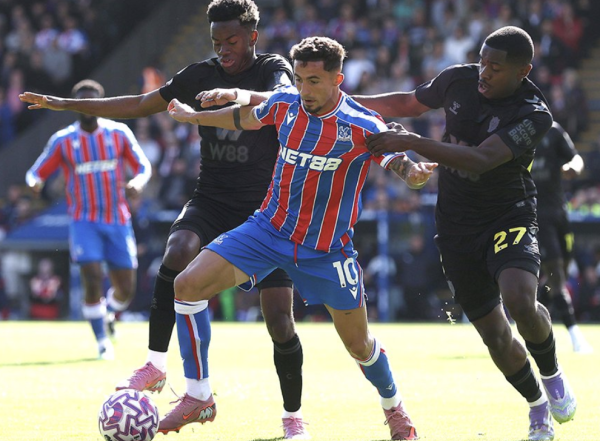 连续10场不败，水晶宫创队史职业联赛  最长不败记录