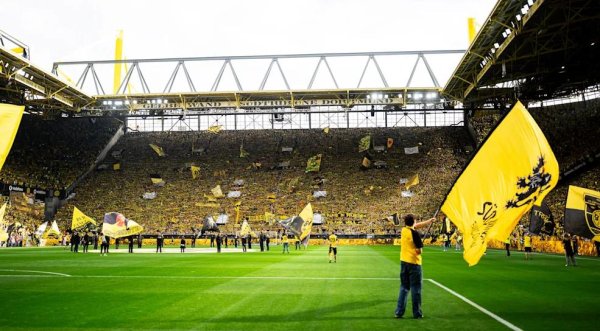 图片报：上赛季欧洲观赛人群  破2.4亿，转会支出和收入为历