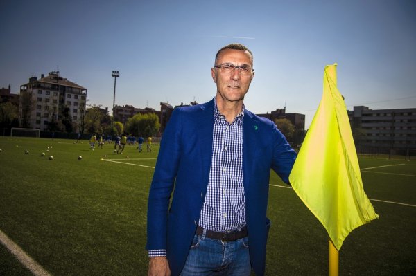 贝尔戈米：米兰现在杆位就是这11人，要看看阿莱格里怎么调整莱