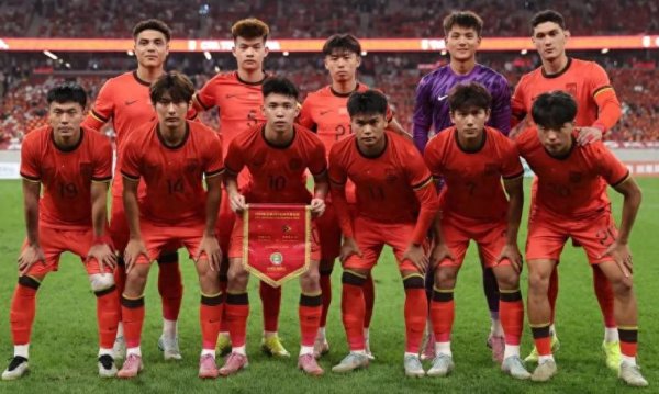 0-1! 0-2! 中国男足太弱了, 亚足联帮不了, 锁定下