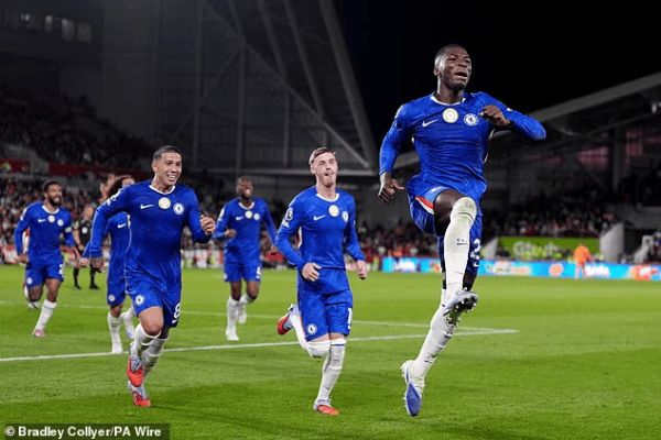 邮报: 因至今仍没找到胸前运动活动    服  赞助, 切尔