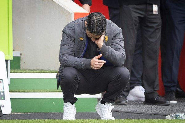 再忍5周⁉️曼联第1年合同内解雇阿莫林需付1200万镑，5周后满1年