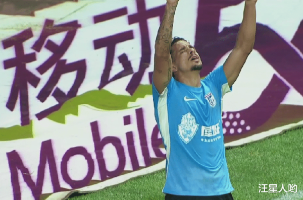 1-0! 云南队守门员“超级错误  ”送大礼, 停球3米远,