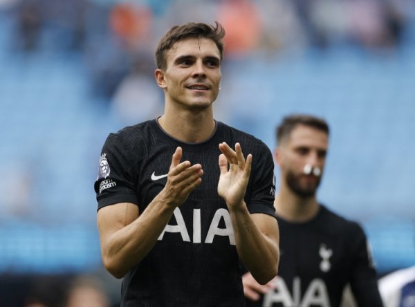 德天空：热刺可能3000万欧买断帕利尼亚 球员倾向留热刺不回