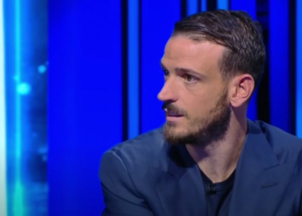 弗洛伦齐：尤文主场作战  的威慑力不再 膝盖感谢我的退役决定