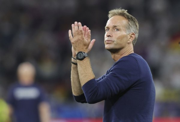 勒沃库森主帅：巴黎圣日耳曼是世界最佳球队之一，这场欧冠很困难