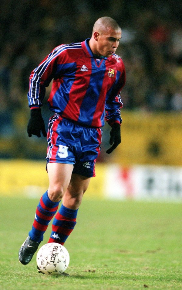 世体: 大罗仍是最年轻金球奖得主, 亚马尔明后两年还有机会破