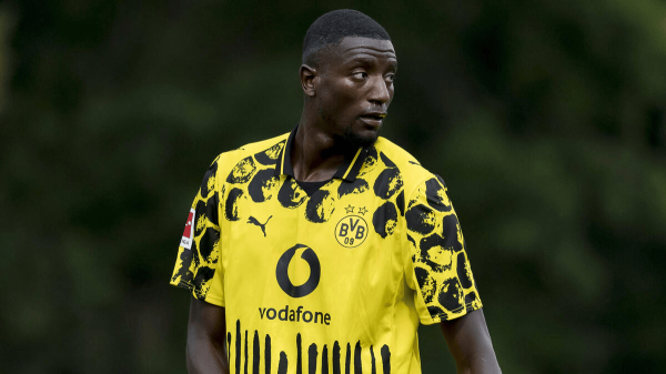 沙特有意? 吉拉西: 若有人打电话经纪人会处理, 我会留多特