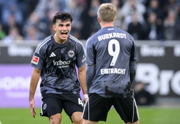 法鹰上新！25岁德国五号位伯卡特前7轮德甲进6球，是队史第二