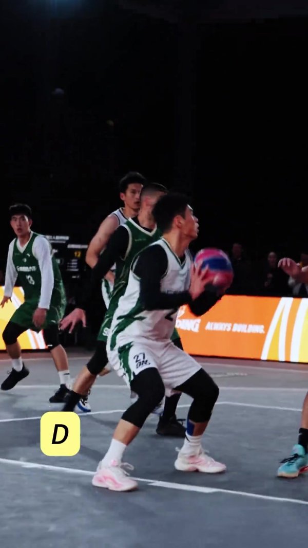 超三职业联赛  ：运动活动    场  上来了一个2k体育选