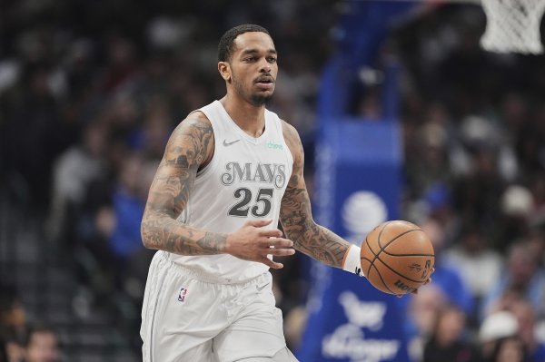 打得不错！PJ-华盛顿11投7中得到17分5板1助1帽