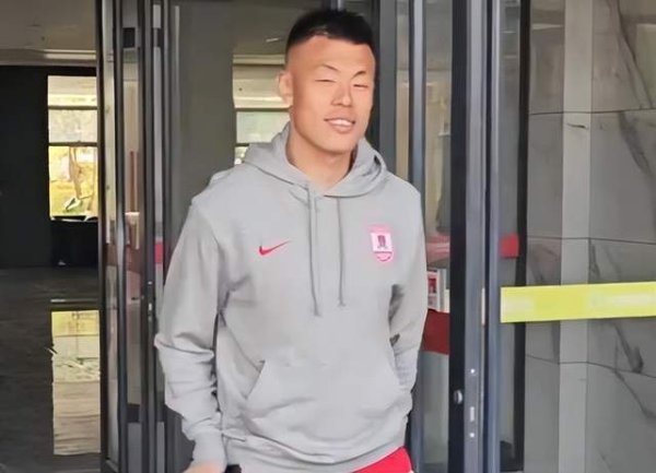 宝刀不老! 37岁谭龙本赛季中超已打进9球: 只比王钰栋少2球